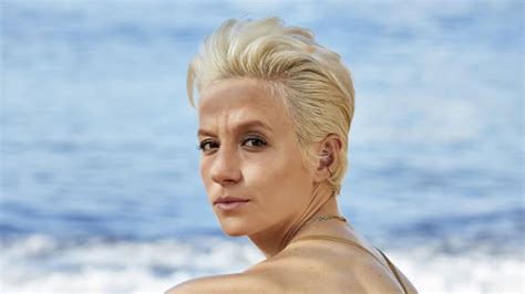 megan rapinoe sexy|Megan Rapinoe Flaunted Her Athleticism on SI Swim。